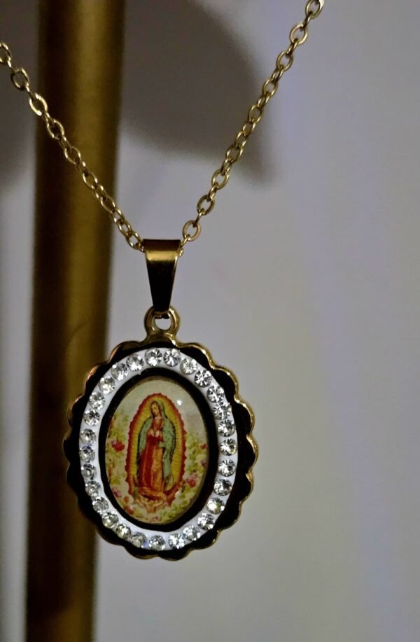 GUADALUPE COLORED NECKLACE